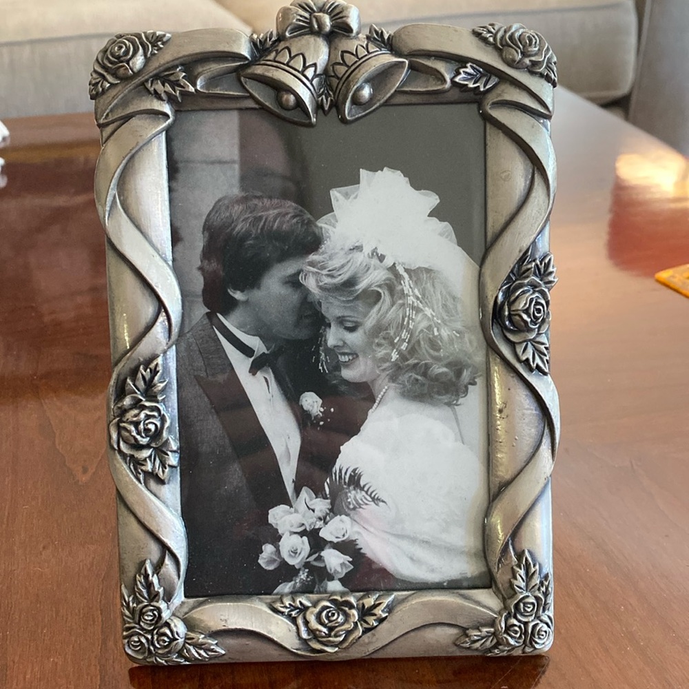 Royal Limited 4”x6” Wedding Frame Brushed metal silver
